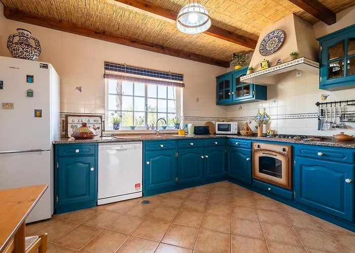 Oasis Gale - Luxury With Private Pool, Ac, Free Wifi, 5 Min From The فيلة البوفيرا